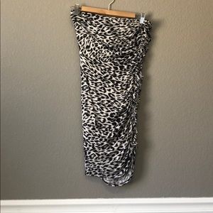 Forever 21 Strapless Stretch Black and White Dress